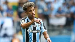 Foto: Pedro H. Tesch/AGIF - Bitello: jovem tem futuro indefinido no Grêmio