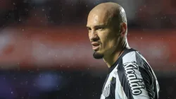 Maicon deixou o Santos nesta 3ª e está dividido entre Vasco e um clube da Turquia