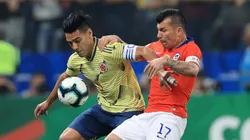 Foto: Buda Mendes/Getty Images - Gary Medel (à direita) está negociando contrato com o Vasco