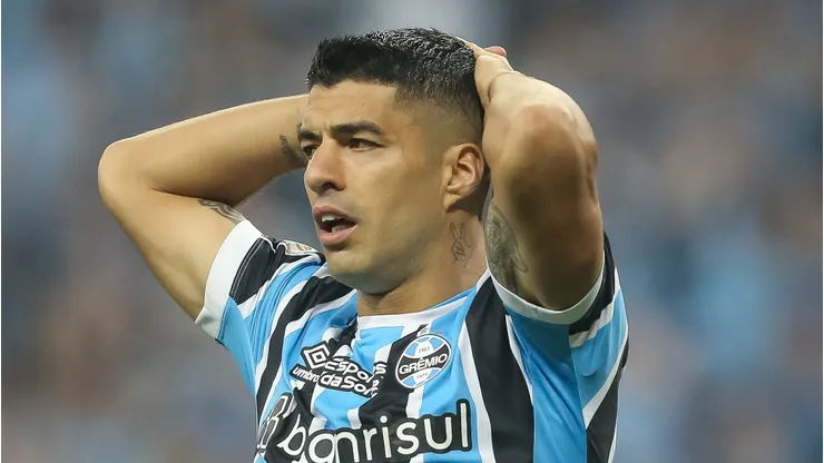 Foto: Pedro H. Tesch/AGIF - Suárez deve encurtar drasticamente sua trajetória no Grêmio com desejo de "pendurar as chuteiras"