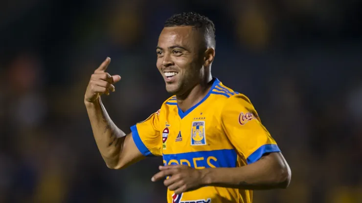 Foto: Azael Rodriguez/Getty Images - Ídolo do Tigres-MEX, Rafael Carioca só deixa o futebol da América do Norte em dezembro de 2024