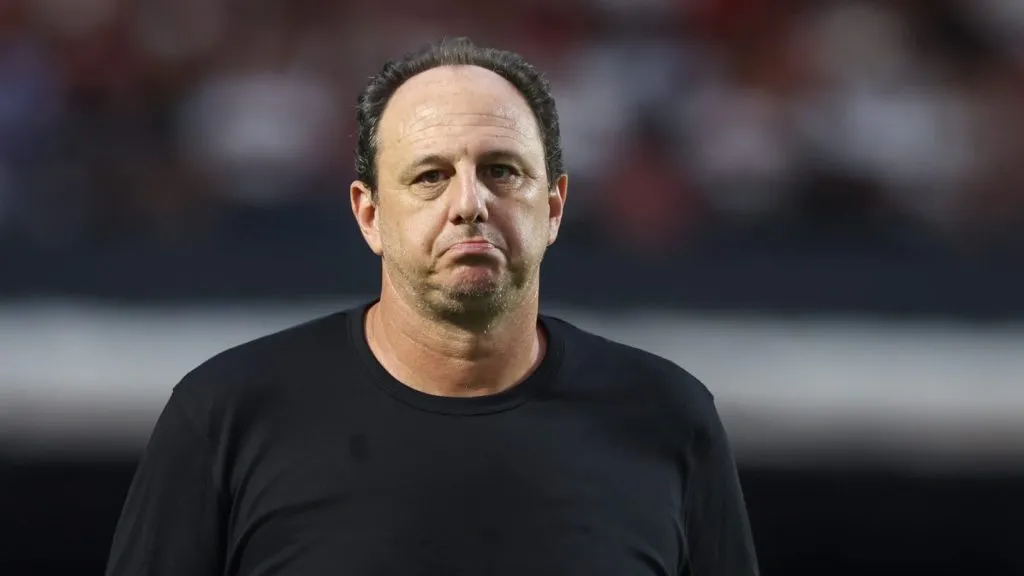 SP – Sao Paulo – 25/02/2023 – PAULISTA 2023, SAO PAULO X SAO BERNARDO – Rogerio Ceni tecnico do Sao Paulo durante partida contra o Sao Bernardo no estadio Morumbi pelo campeonato Paulista 2023. Foto: Marcello Zambrana/AGIF