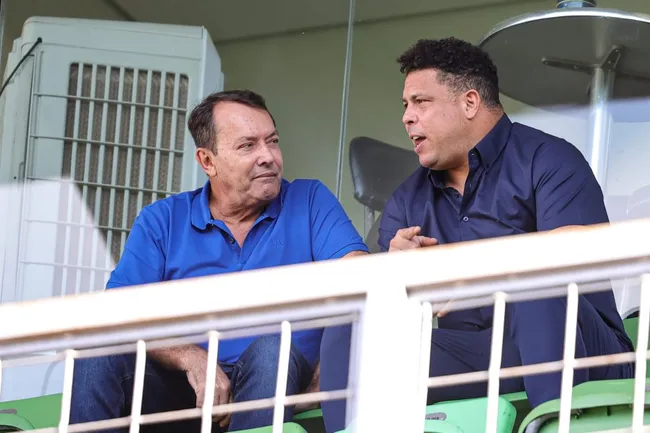 Foto: Gilson Junio/AGIF – Pedro Lourenço e Ronaldo Fenômeno