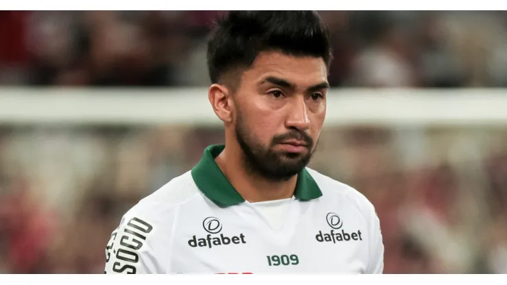 Foto: Robson Mafra/AGIF - Marcelino Moreno é titular do Coritiba