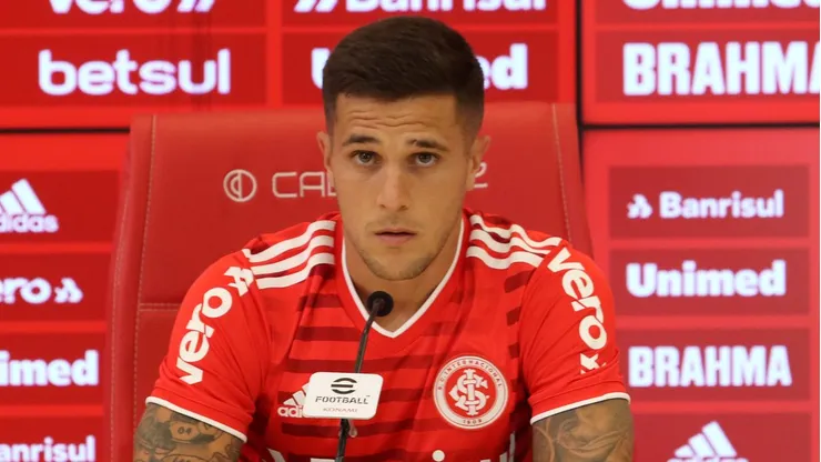 Fabricio Bustos concede entrevista - Foto: Flickr Oficial Sport Club Internacional