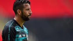 RJ - Rio de Janeiro - 23/08/2020 - BRASILEIRO A 2020, FLAMENGO X BOTAFOGO - Mauricio Isla jogador do Flamengo durante aquecimento antes da partida contra o Botafogo no estadio Maracana pelo campeonato Brasileiro A 2020. Foto: Thiago Ribeiro/AGIF