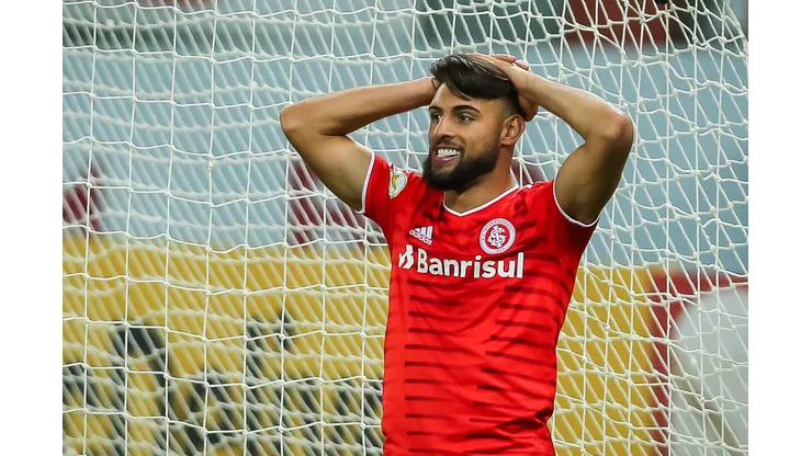 Pedro H. Tesch/AGIF - Centroavante que hoje está no Corinthians foi um achado da direção gaúcha