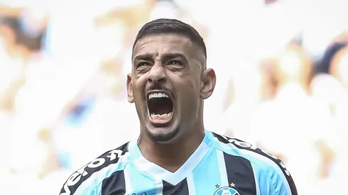 RS - Porto Alegre - 16/10/2022 - BRASILEIRO B 2022, GREMIO X BAHIA - Diego Souza jogador do Gremio lamenta chance perdida durante partida contra o Bahia no estadio Arena do Gremio pelo campeonato Brasileiro B 2022. Foto: Pedro H. Tesch/AGIF