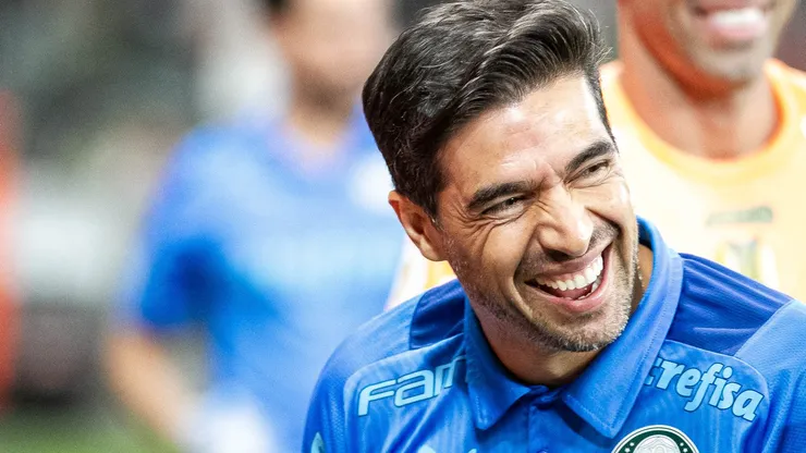MG - BELO HORIZONTE - 28/05/2023 - BRASILEIRO A 2023, ATLETICO-MG X PALMEIRAS - Abel Ferreira tecnico do Palmeiras durante partida contra o Atletico-MG no estadio Mineirao pelo campeonato BRASILEIRO A 2023. Foto: Fernando Moreno/AGIF