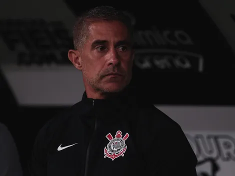 Sylvinho relembra passagem no Corinthians e entrega 'sentimento' da direção sobre seu trabalho
