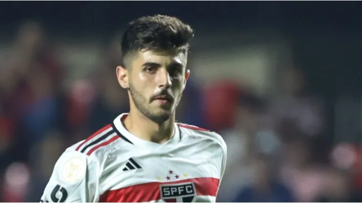 Marcello Zambrana/AGIF - Beraldo, zagueiro.