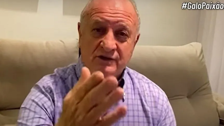 Scolari manda recado pra galera do Galo