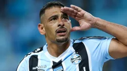 RS - Porto Alegre - 04/10/2022 - BRASILEIRO B 2022, GREMIO X CSA - Diego Souza jogador do Gremio comemora seu gol durante partida contra o CSA no estadio Arena do Gremio pelo campeonato Brasileiro B 2022. Foto: Pedro H. Tesch/AGIF