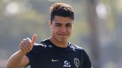 SP - SAO PAULO - 23/05/2023 - CORINTHIANS, TREINO - SP - SAO PAULO - 23/05/2023 - TREINO DO CORINTHIANS - Roni jogador do Corinthians durante treino no CT Joaquim Grava.