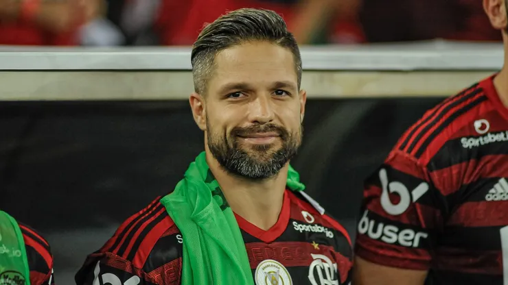 Diego Ribas renovou com Flamengo em sua última temporada após conversas "no último minuto" por parte de Braz