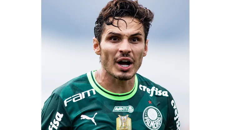 Raphael Veiga dá declaração sobre atacante do Athletico e surpreende a todos