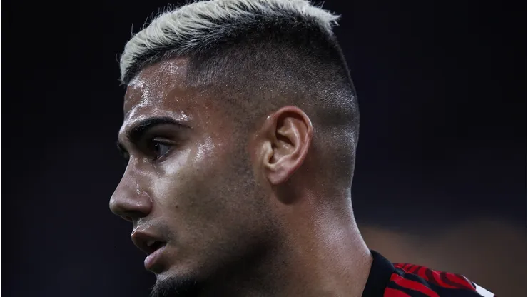 RIO DE JANEIRO, BRAZIL - MAY 17: Andreas Pereira of Flamengo looks on during the Copa CONMEBOL Libertadores 2022 match between Flamengo and Universidad Catolica at Maracana Stadium on May 17, 2022 in Rio de Janeiro, Brazil. (Photo by Buda Mendes/Getty Images)