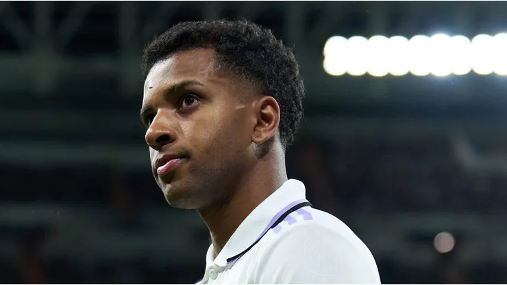 MADRID, SPAIN - APRIL 12: Rodrygo Goes of Real Madrid applauds the fans during the UEFA Champions League quarterfinal first leg match between Real Madrid and Chelsea FC at Estadio Santiago Bernabeu on April 12, 2023 in Madrid, Spain. (Photo by Angel Martinez/Getty Images)