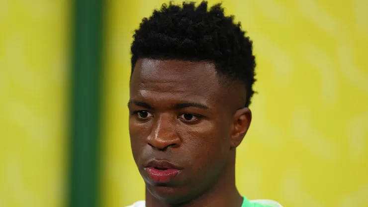 MANAUS, BRAZIL - OCTOBER 14: Vinícius Júnior of Brazil looks on prior to a match between Brazil and Uruguay as part of South American Qualifiers for Qatar 2022 at Arena Amazonia on October 14, 2021 in Manaus, Brazil. (Photo by Buda Mendes/Getty Images)