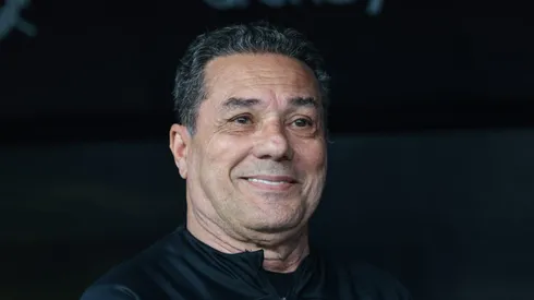 Luxemburgo conquistou seu último título nacional pelo Santos, em 2004.