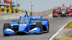 Palou (azul) lidera o campeonato. Foto: Justin Walsh/Reprodução/Instagram oficial de Road America