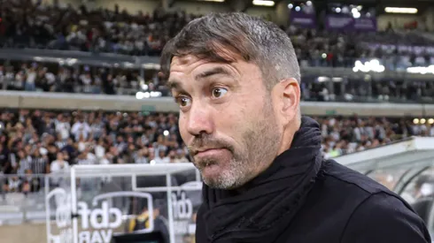 MG - BELO HORIZONTE - 17/05/2023 - COPA DO BRASIL 2023, ATLETICO-MG X CORINTHIANS - Eduardo Coudet tecnico do Atletico-MG durante partida contra o Corinthians no estadio Mineirao pelo campeonato Copa do Brasil 2023. Foto: Gilson Junio/AGIF