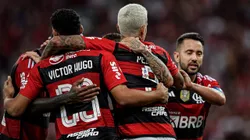 RJ - RIO DE JANEIRO - 11/06/2023 - BRASILEIRO A 2023, FLAMENGO X GREMIO - Pedro jogador do Flamengo comemora seu gol com jogadores do seu time durante partida contra o Gremio no estadio Maracana pelo campeonato BRASILEIRO A 2023. Foto: Thiago Ribeiro/AGIF