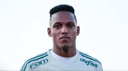 Foto: Marcello Zambrana/AGIF - Mina foi lembrado pela torcida do Grêmio.