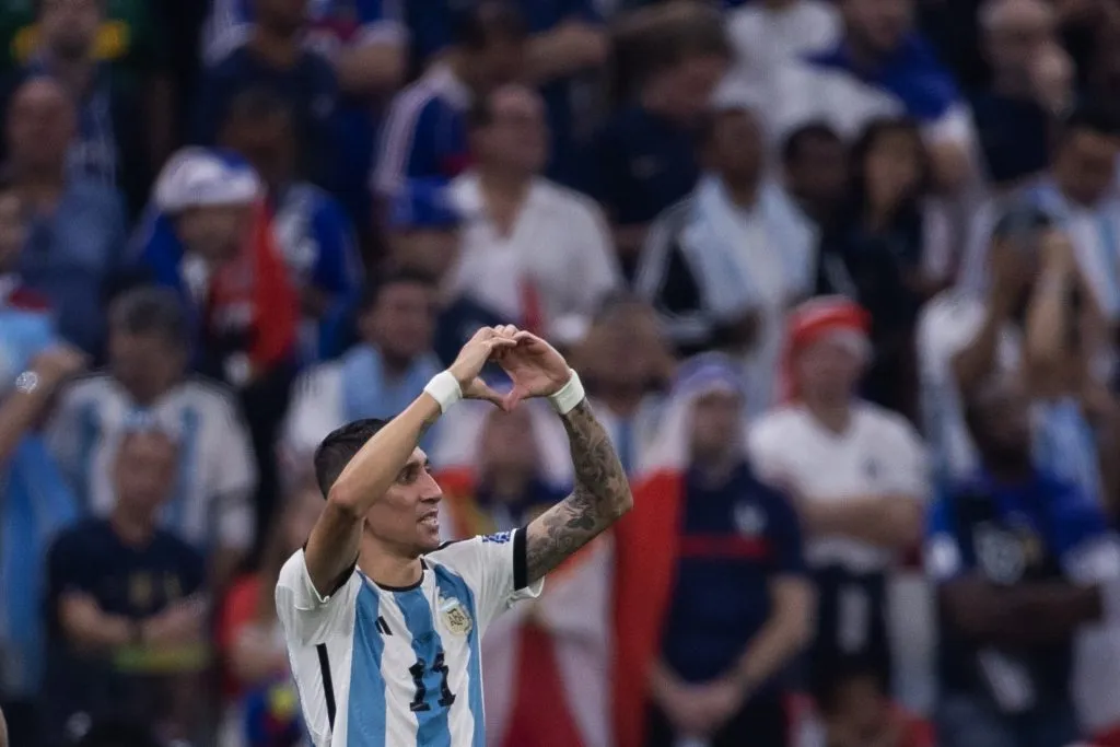 Foto: Pedro Martins/AGIF – Di María foi um dos nomes citados pela torcida do Grêmio.