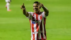 Foto: Rafael Vieira/AGIF - Júlio, atacante do Náutico