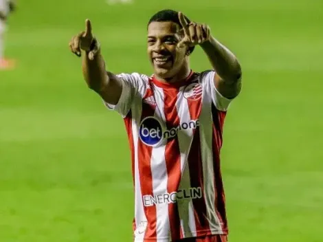 Contrato renovado, mas problemas à vista: Atacante pode ser multado e emprestado pelo Náutico