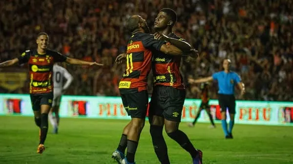 Foto: Rafael Bandeira / SCR – Fábio Matheus, volante do Sport, marcou o gol da vitória em cima do ABC