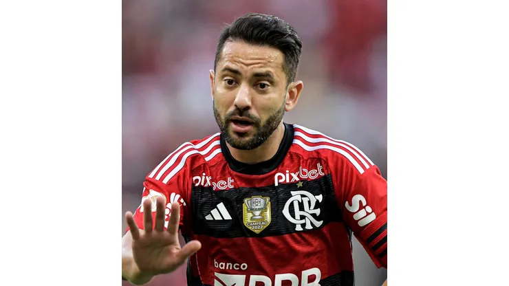 RJ - RIO DE JANEIRO - 30/04/2023 - BRASILEIRO A 2023, FLAMENGO X BOTAFOGO - Everton Ribeiro jogador do Flamengo durante partida contra o Botafogo no estadio Maracana pelo campeonato BRASILEIRO A 2023. Foto: Thiago Ribeiro/AGIF