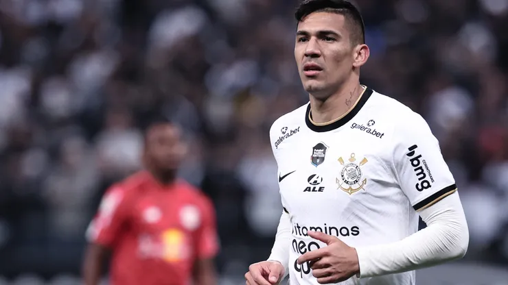 Foto: Ettore Chiereguini/AGIF - Balbuena: na mira do Vasco