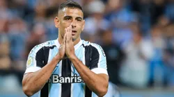 Foto: Pedro H. Tesch/AGIF - Diego Souza atualmente é reserva de Suárez no Grêmio.