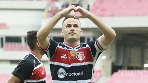 Foto: Reprodução das Redes Sociais do Santa Cruz - Pipico em jogo contra o Belo Jardim, onde o Cobra Coral venceu por 3 a 1, com três gols do Pipico