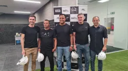 Divulgação/Twitter - Jogadores foram convidados para o jogo-evento na nova Arena