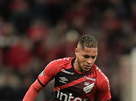 Grana boa! Venda de Vitor Roque ao Barça pode ajudar os cofres do Cruzeiro