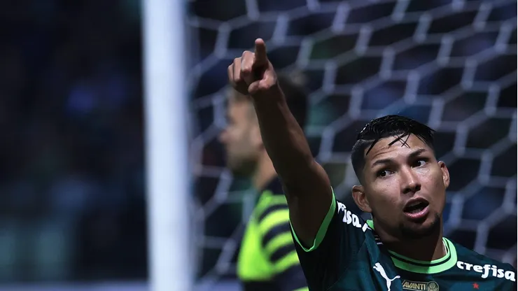 Rony recebe cobiça do Mundo Árabe e comunica sua decisão ao Palmeiras