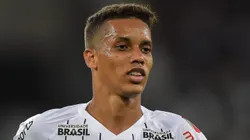 Foto: Thiago Ribeiro/AGIF - Pedrinho deixou o Corinthians em 2020