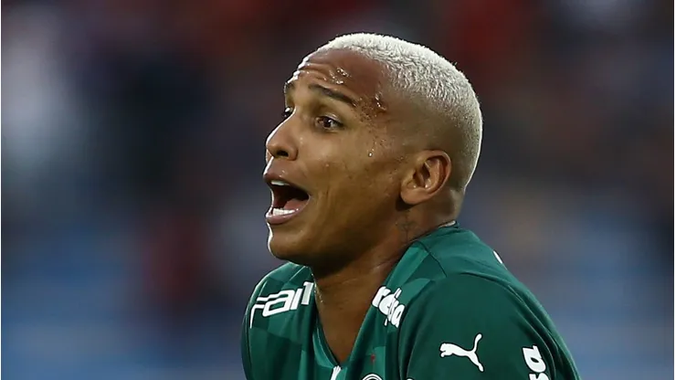 Photo by Ernesto Ryan/Getty Images - Deyverson causa contra o Corinthians