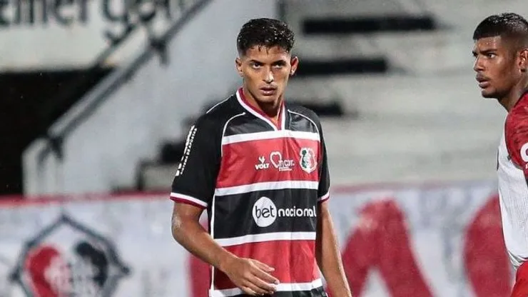 Foto: Rafael Melo/Santa Cruz - Eduardo Guedes, zagueiro coral