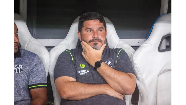 Lucas Emanuel/AGIF - Barroca ainda procura o melhor rendimento para o time