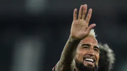 Vidal anuncia saída do Flamengo em breve e alfineta Sampaoli