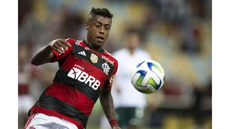 RJ - RIO DE JANEIRO - 10/05/2023 - BRASILEIRO A 2023, FLAMENGO X GOIAS - Bruno Henrique jogador do Flamengo durante partida contra o Goias no estadio Maracana pelo campeonato BRASILEIRO A 2023. Foto: Jorge Rodrigues/AGIF