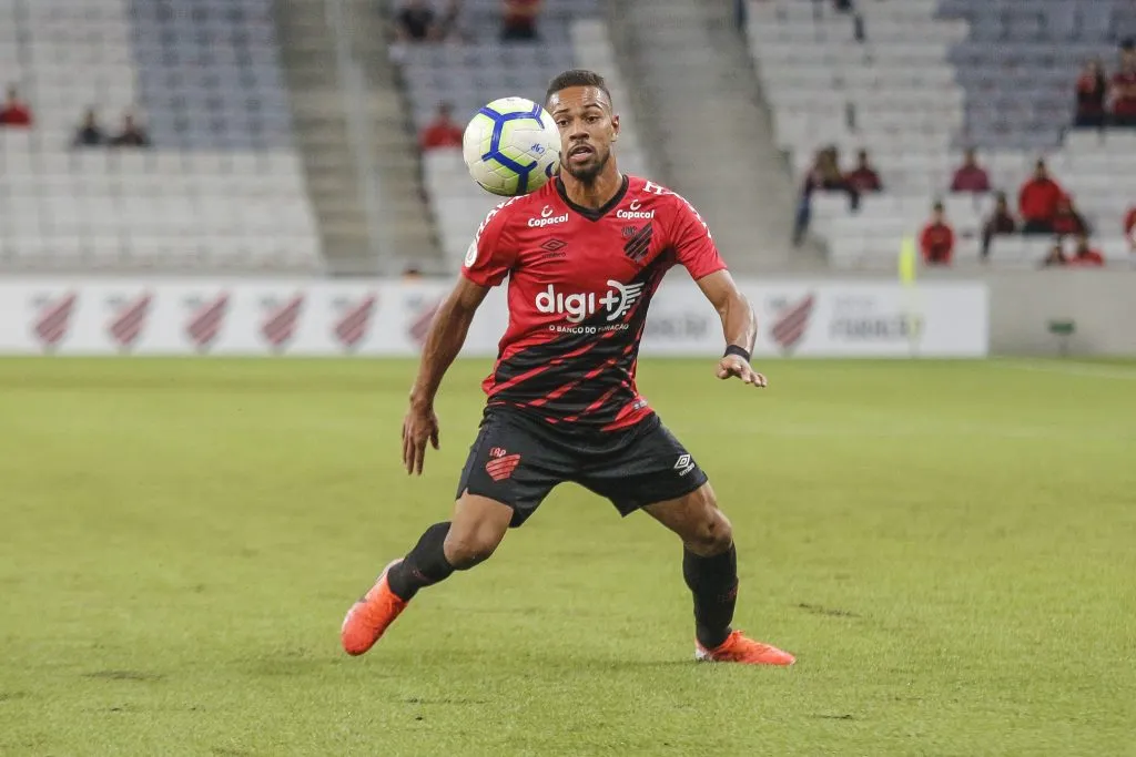 Foto: Gabriel Machado/AGIF – O retorno ao Athletico entrou em pauta na última semana