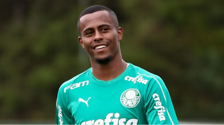 SP - Sao Paulo - 29/10/2019 - Treino do Palmeiras - Carlos Eduardo durante treino do Palmeiras no CT Academia de Futebol. Foto: Marcello Zambrana/AGIF