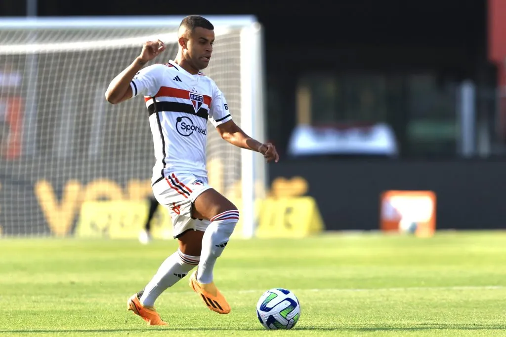 Foto: Marcello Zambrana/AGIF – Alisson também foi criticado pela torcida do São Paulo