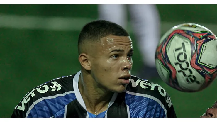 Foto: Fernando Alves/AGIF - Vanderson foi revelado pelo Grêmio