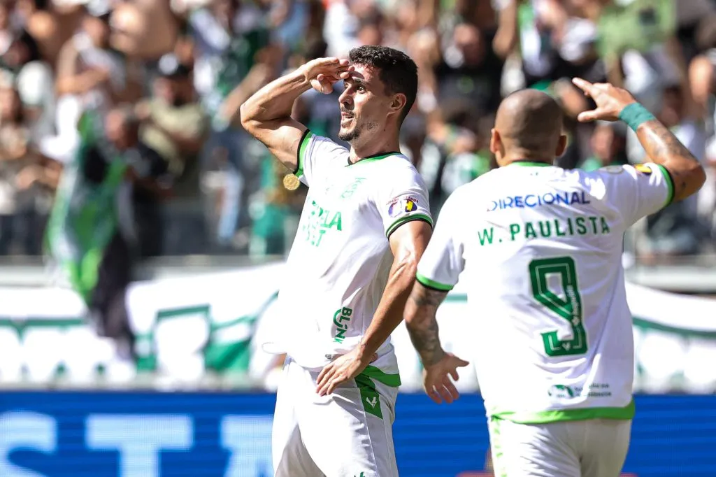Foto: Gilson Junio/AGIF – Avelar foi o autor do gol do empate do América-MG.